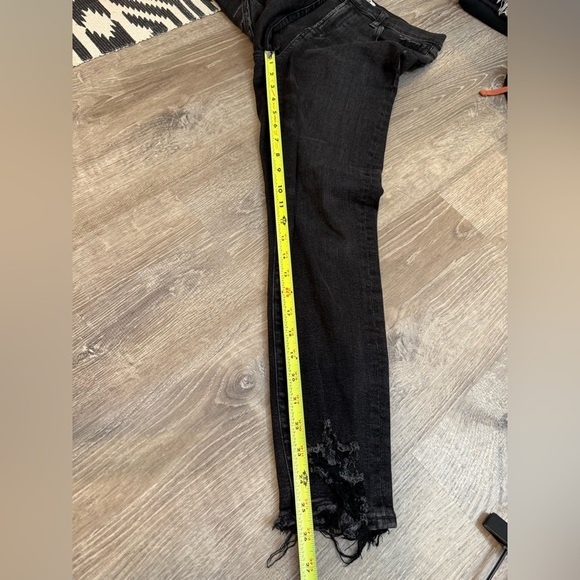 Agolde Sophie Hi Rise Crop Jeans in Temple (Black) Size 29 - Picture 9 of 12